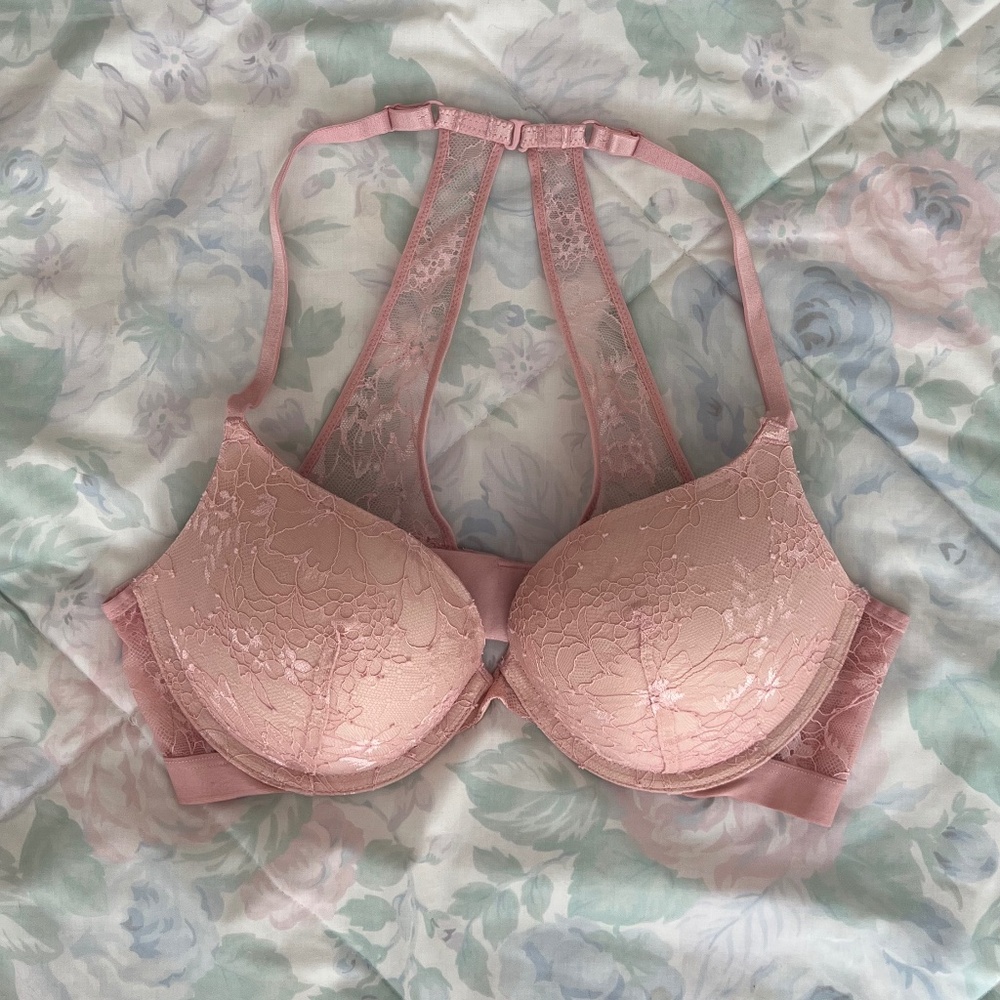 NWOT BEAUTIFUL Victoria's Secret Very Sexy Lace Racerback Bra - Light Pink, 36B
